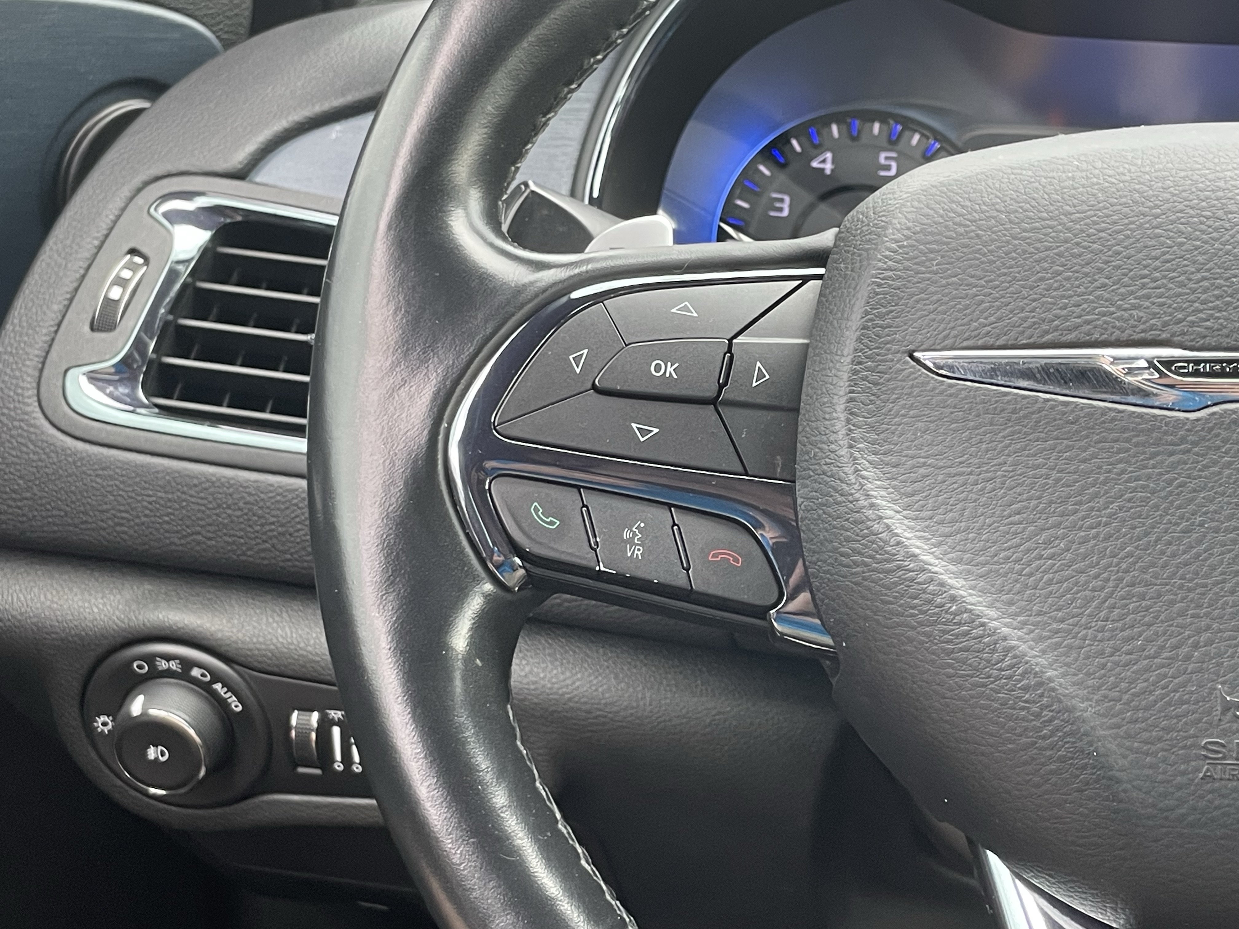 Used 2015 Chrysler 200 S w/ Navigation & Sound Group I FWD image 18