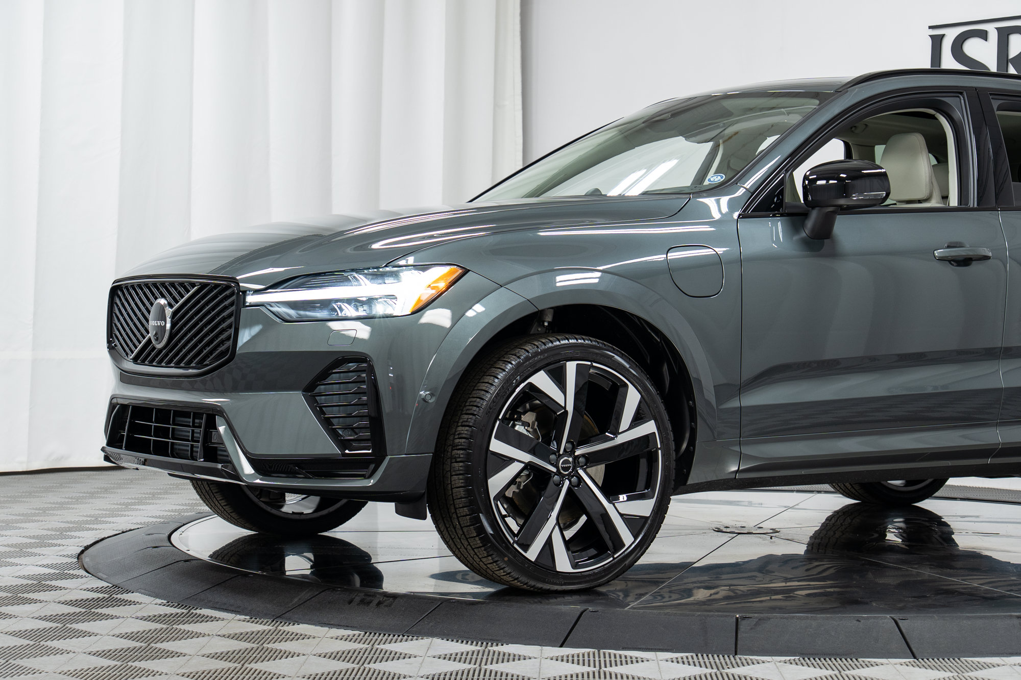 New 2026 Volvo XC60 T8 Ultra AWD/4WD image 26