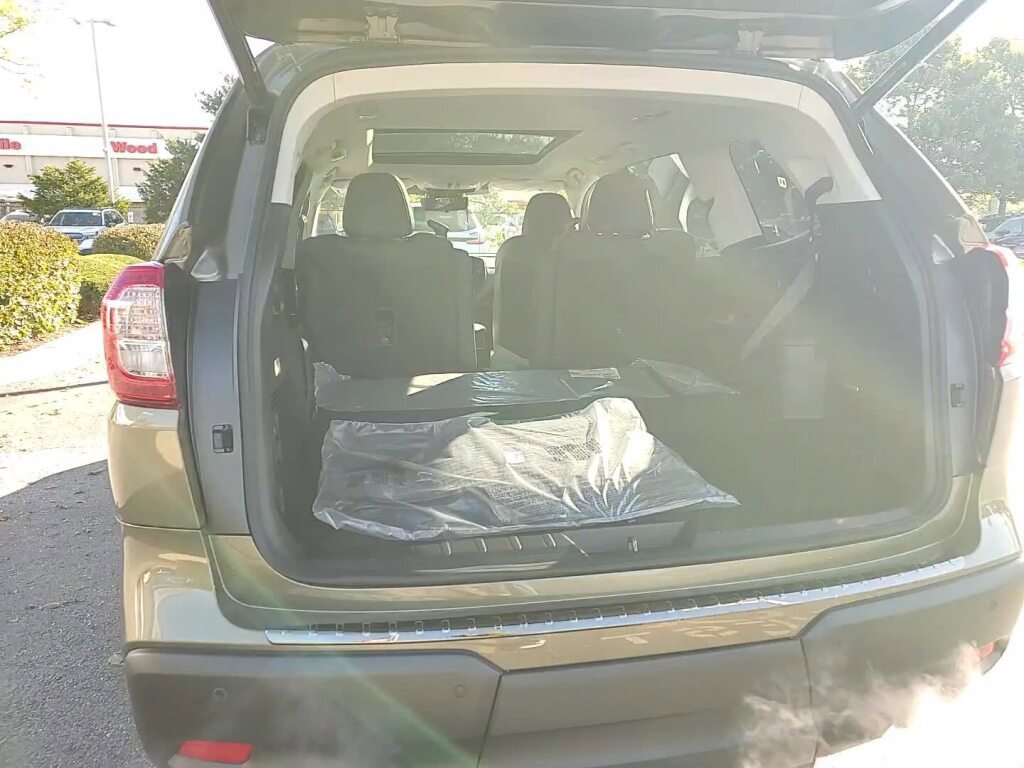 New 2025 Subaru Ascent Bronze Edition image 9