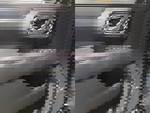 Used 2021 Chevrolet Suburban RST w/ Rear Media and Nav Package image 11