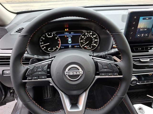 New 2025 Nissan Altima 2.5 SR image 9