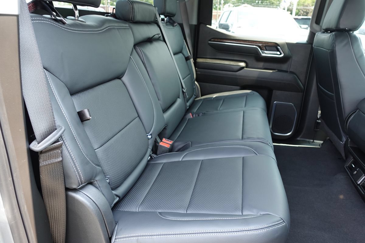 Used 2025 GMC Sierra 1500 Elevation AWD/4WD image 32