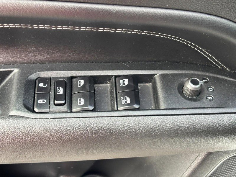 Used 2023 Jeep Compass High Altitude image 16