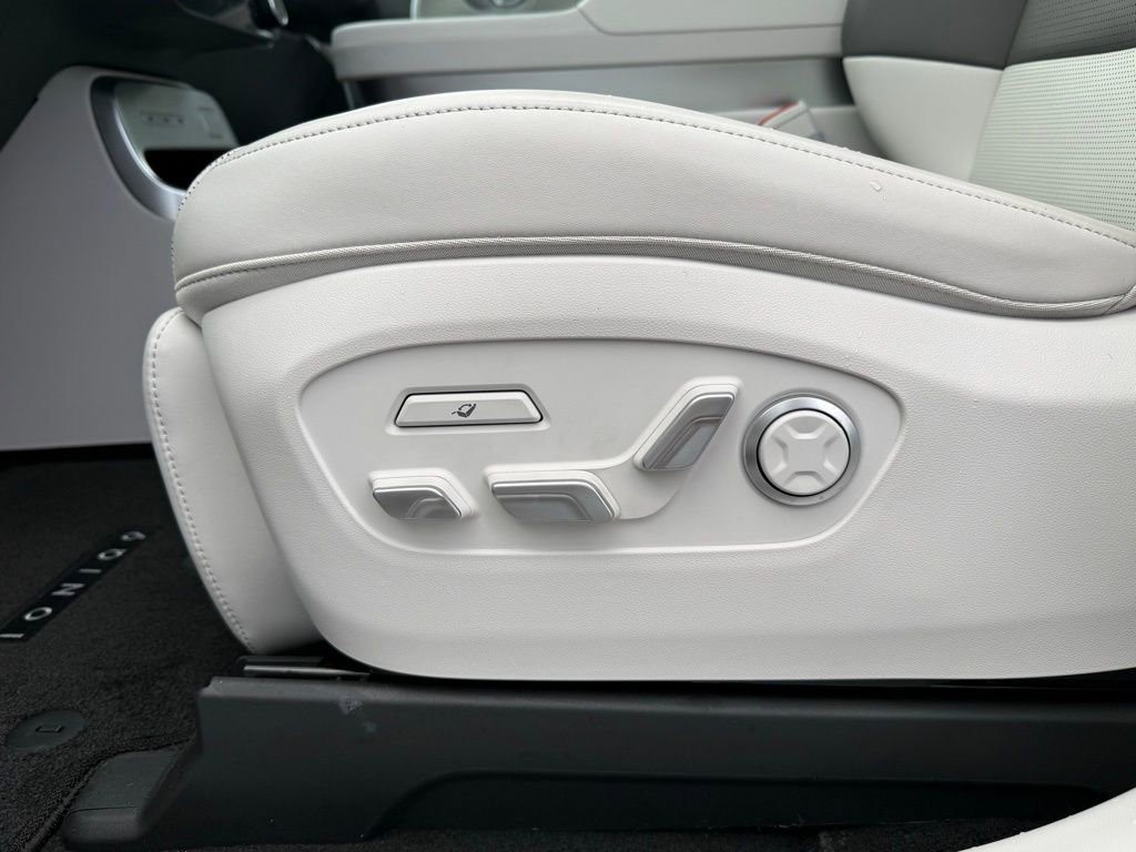 Certified 2026 Hyundai Ioniq 9 Limited image 34