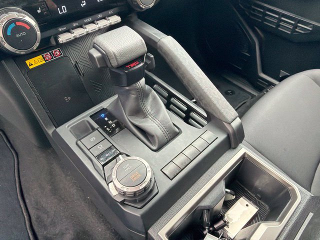 Used 2024 Toyota Tacoma TRD Sport w/ TRD Sport Upgrade Package AWD/4WD image 20