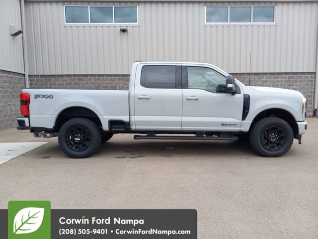 New 2026 Ford F250 Lariat w/ Black Appearance Package video 2