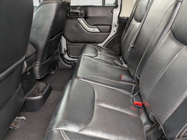 Used 2016 Jeep Wrangler Unlimited Sahara w/ Mopar Chrome Edition Group AWD/4WD image 17