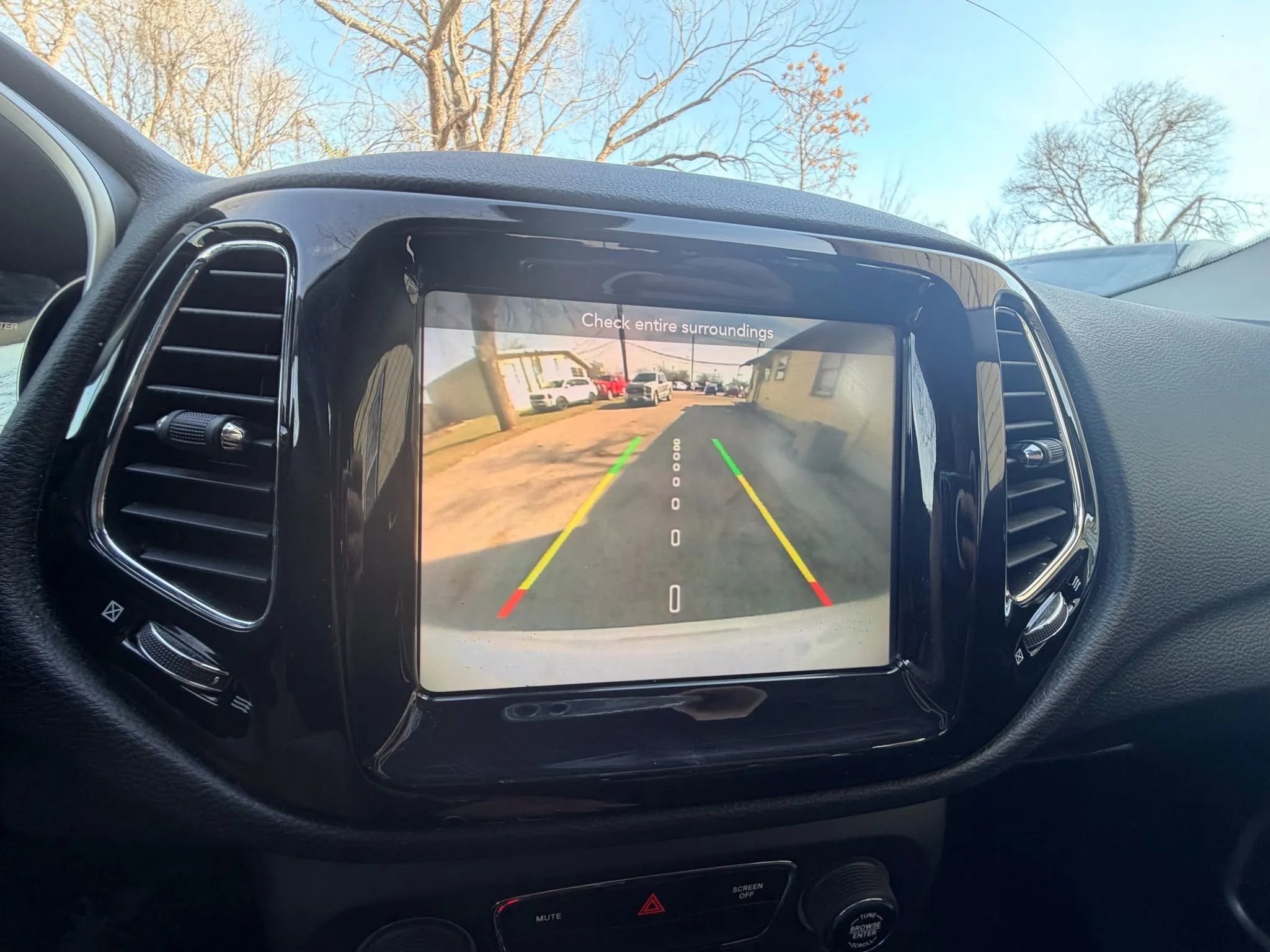 Used 2020 Jeep Compass Limited FWD image 11