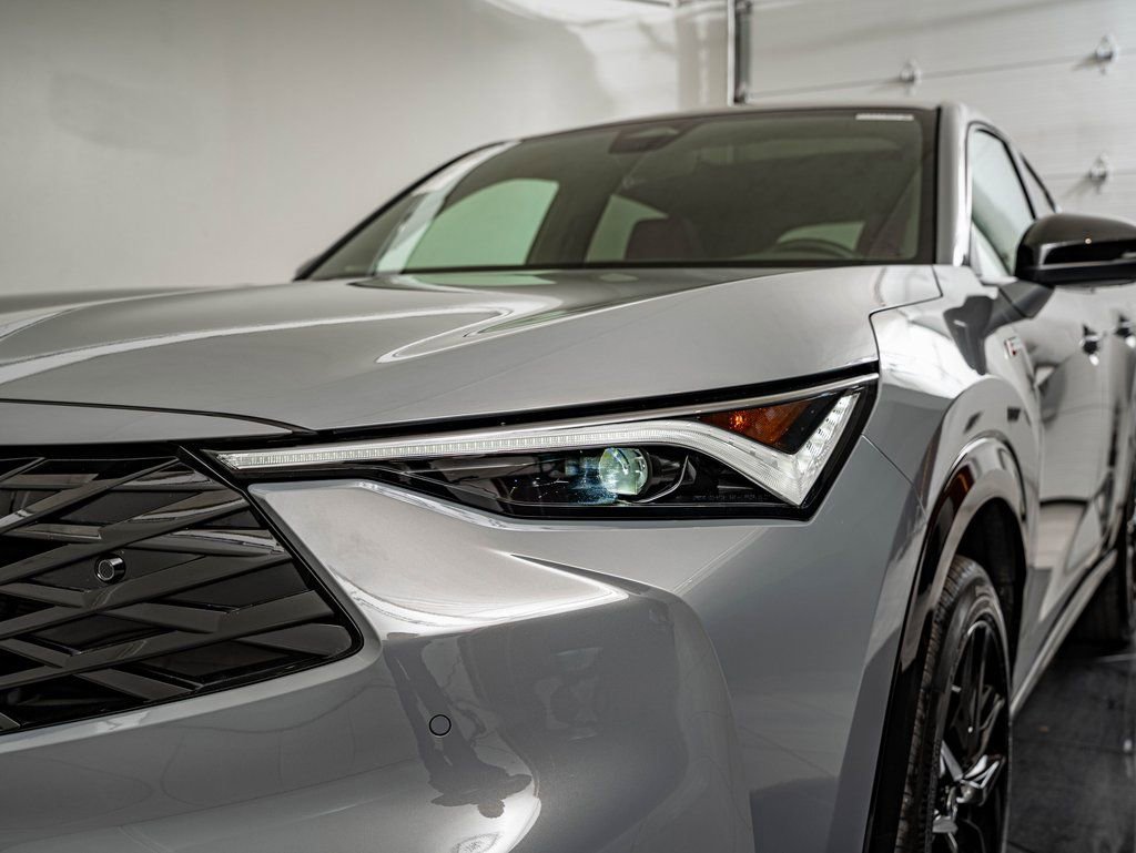 Certified 2025 Acura ADX A-Spec image 17
