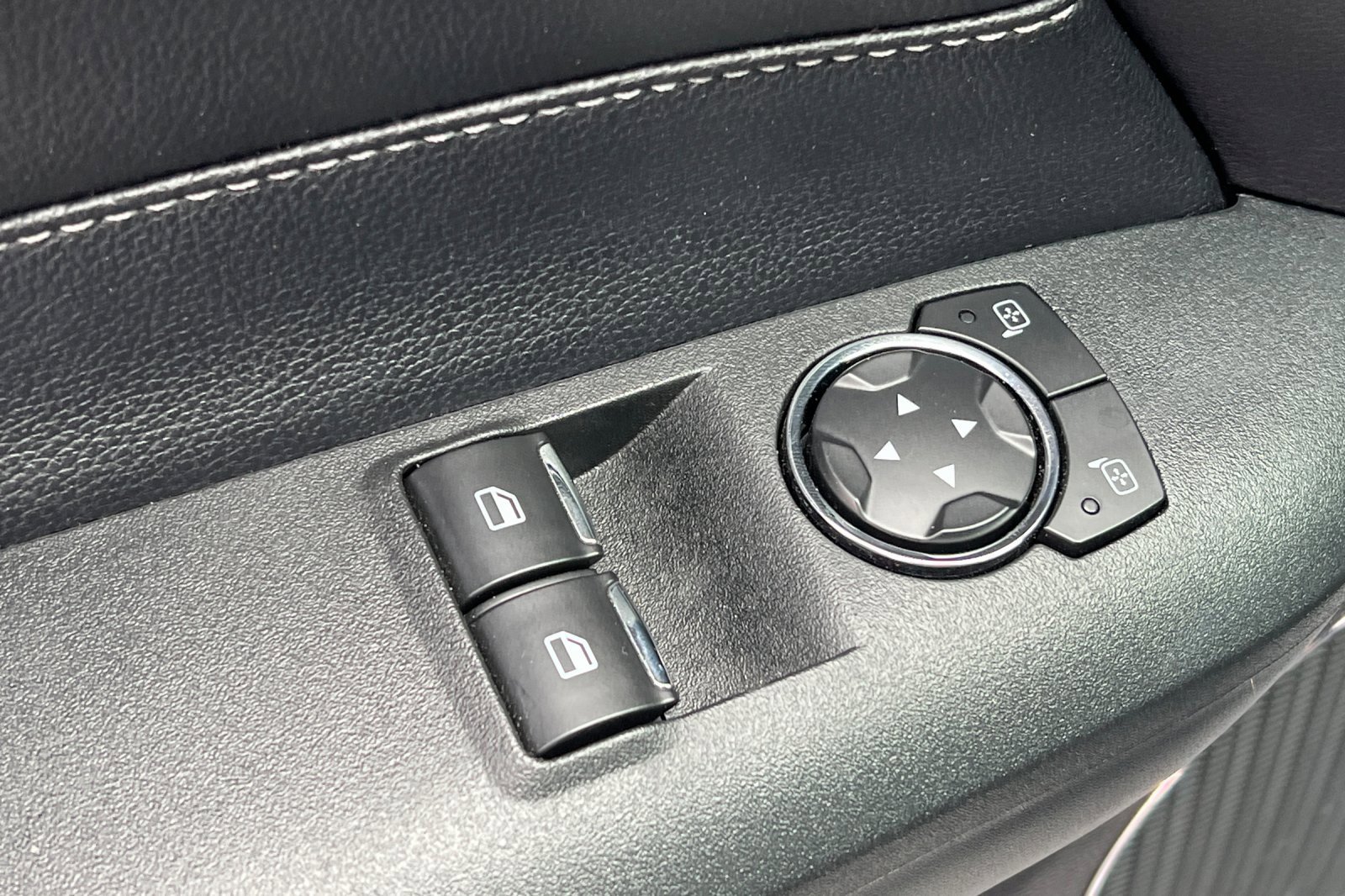 Used 2018 Ford Mustang GT Premium w/ Safe & Smart Package image 13