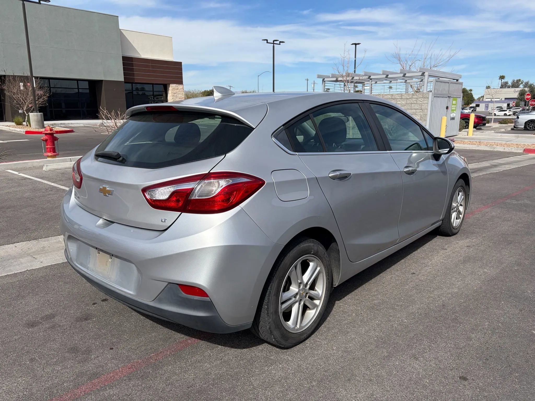 Used 2017 Chevrolet Cruze LT w/ Convenience Package image 5