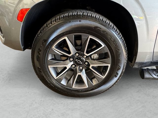Used 2023 Chevrolet Tahoe Z71 w/ Luxury Package AWD/4WD image 23