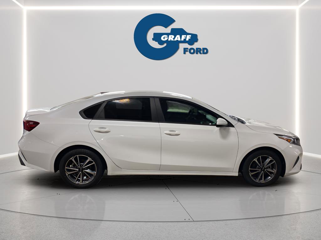 Used 2024 Kia Forte LXS FWD image 8