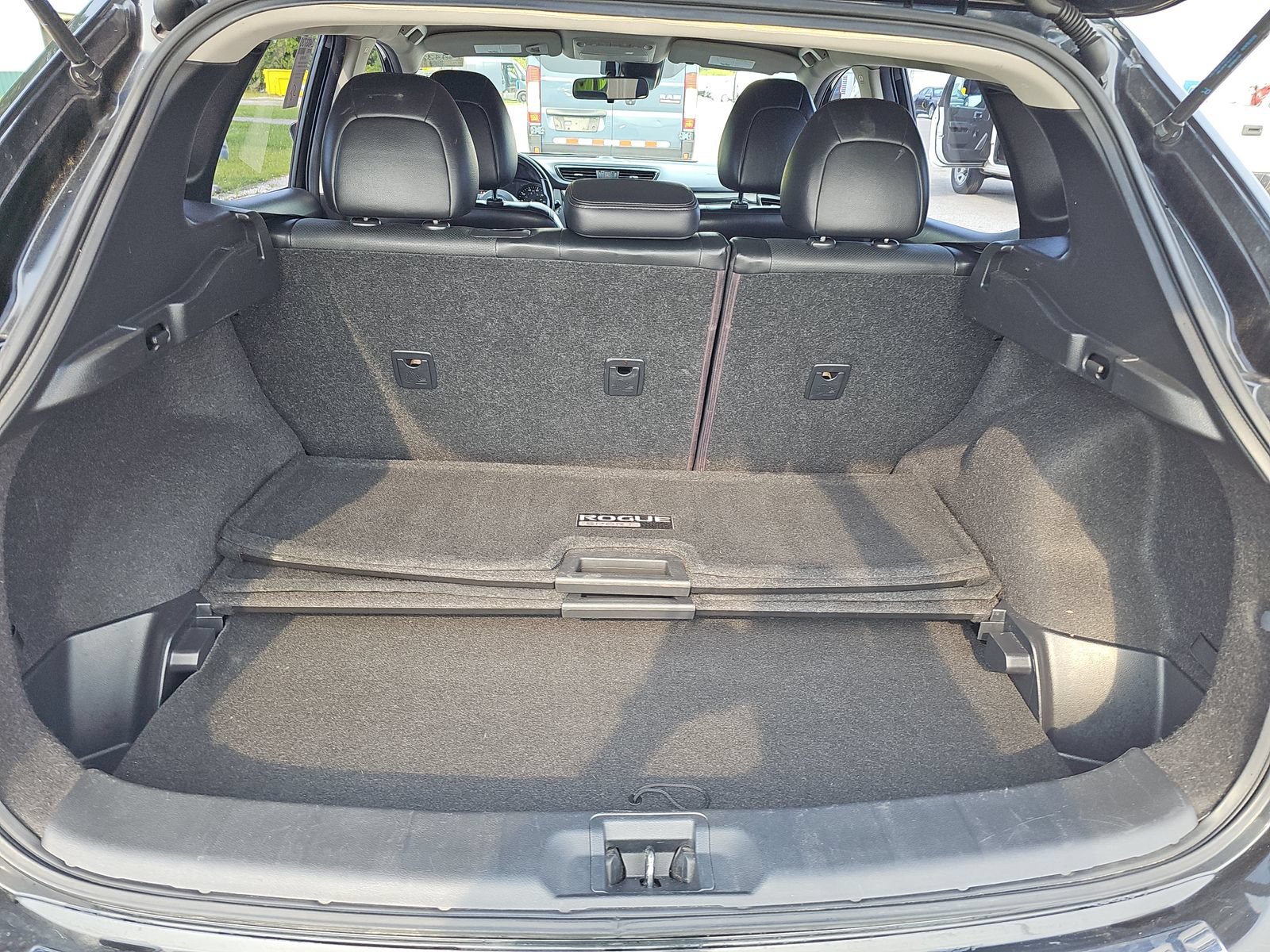 Used 2019 Nissan Rogue Sport SL FWD image 14