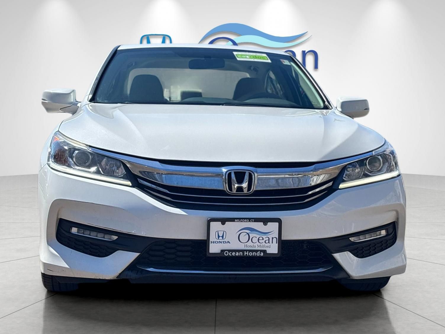 Used 2017 Honda Accord EX image 8