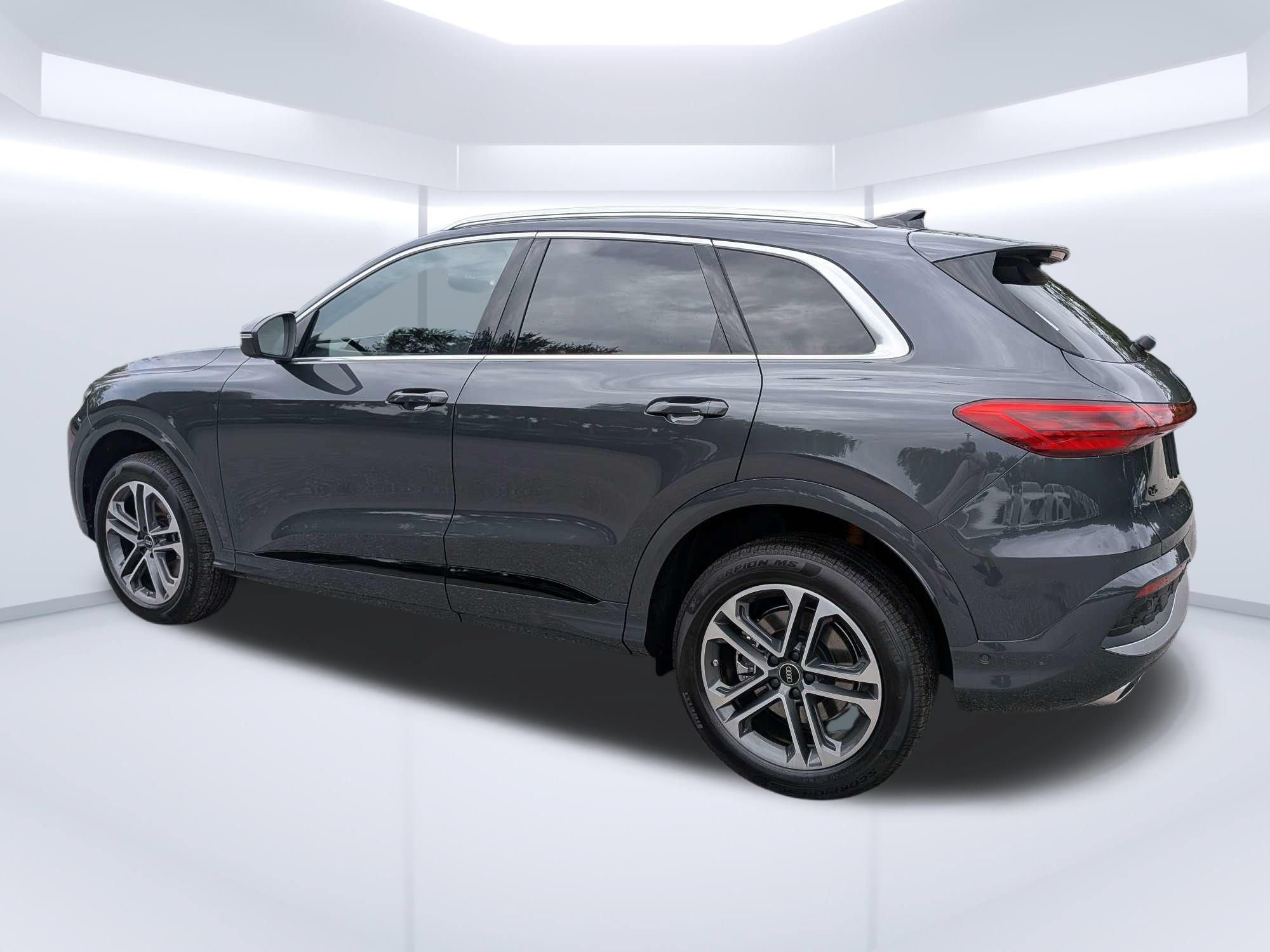 New 2026 Audi Q5 Premium AWD/4WD image 5