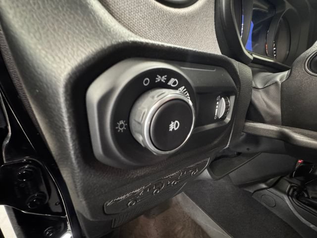 Used 2024 Jeep Wrangler Unlimited Sport AWD/4WD image 26