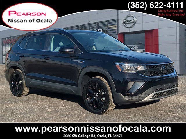 Used 2024 Volkswagen Taos SE image 1