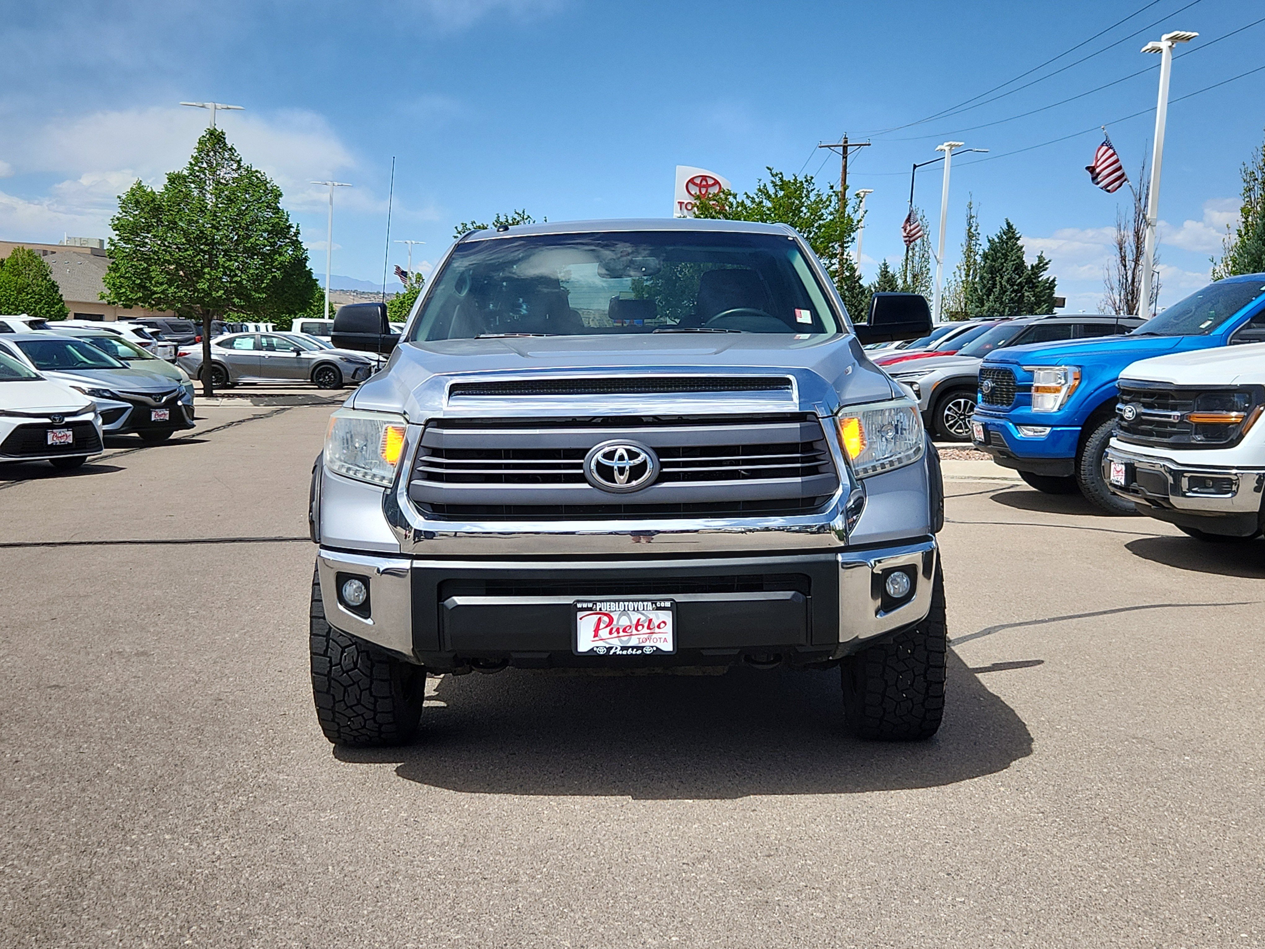 Used 2014 Toyota Tundra SR5 w/ TRD Off Road Package image 4
