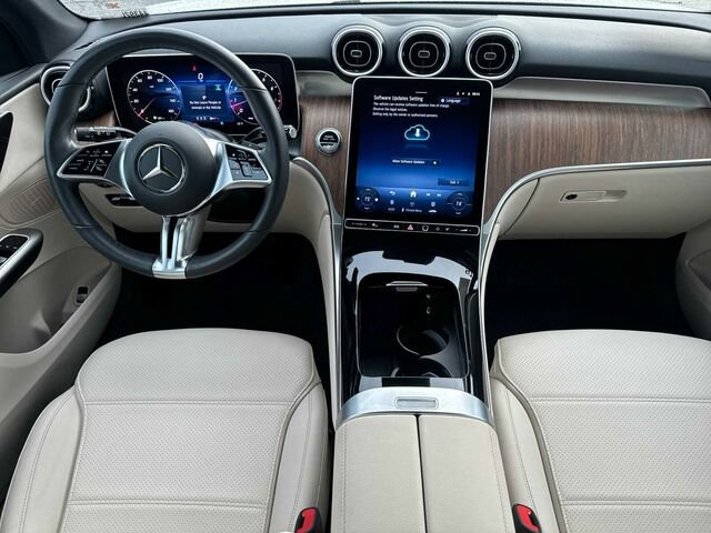 Used 2026 Mercedes-Benz GLC 300 image 15