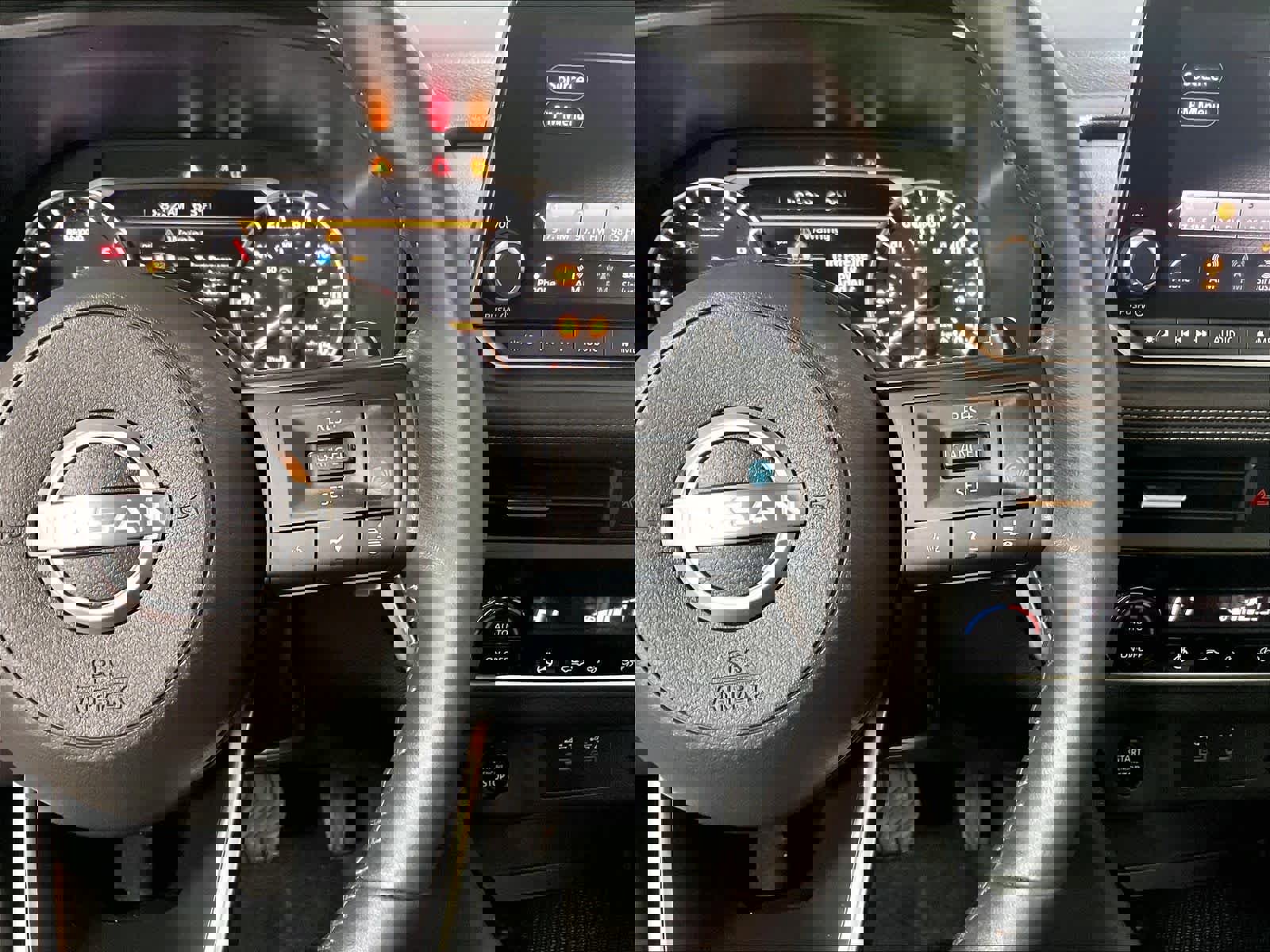 Certified 2024 Nissan Rogue SV w/ SV Premium Package FWD image 24