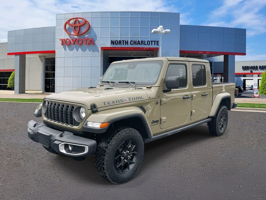 Used 2025 Jeep Gladiator Sport image 6