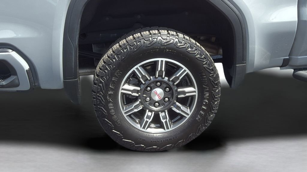 Used 2024 GMC Sierra 1500 AT4 w/ Technology Package AWD/4WD image 27