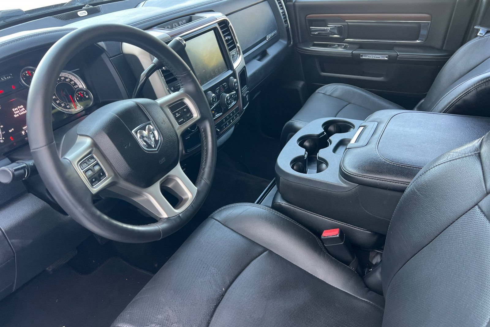 Used 2014 RAM 3500 Laramie w/ Cold Weather Group AWD/4WD image 7