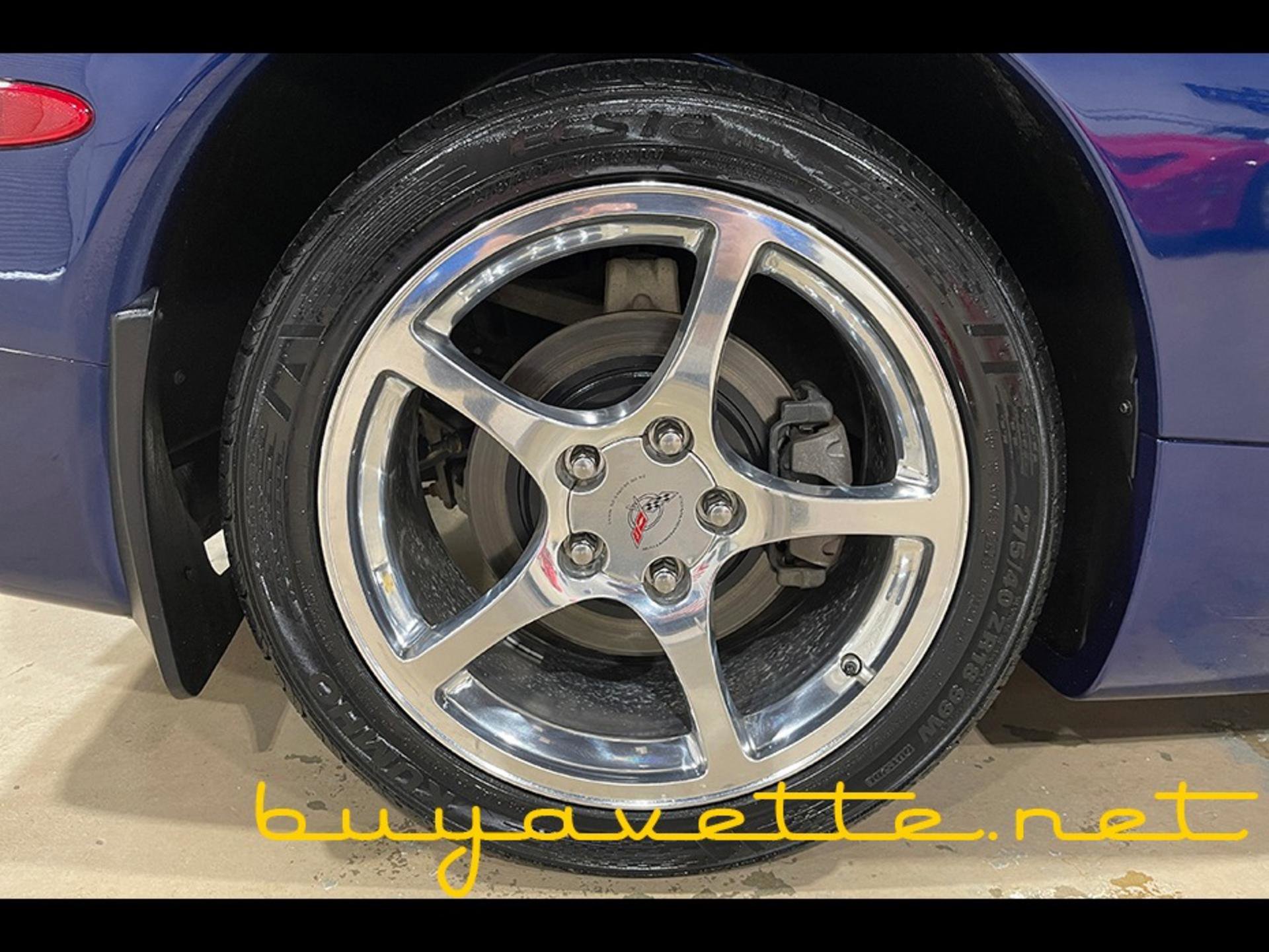 Used 2004 Chevrolet Corvette Coupe w/ Preferred Equipment Group image 11