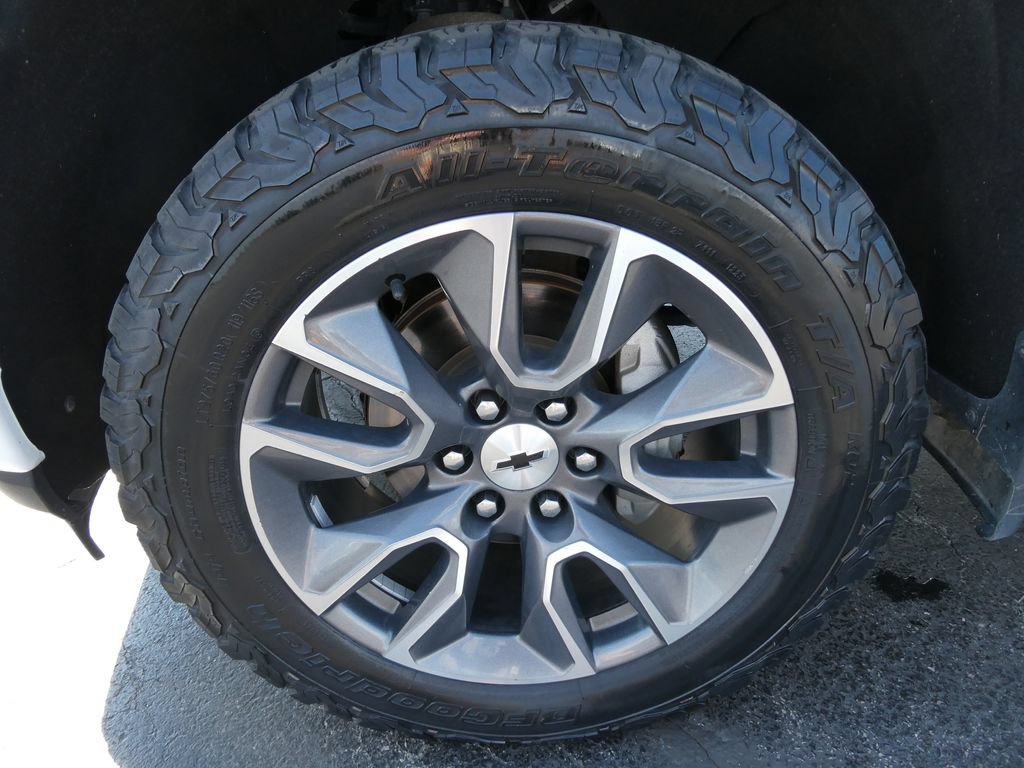 Used 2020 Chevrolet Silverado 1500 RST AWD/4WD image 10