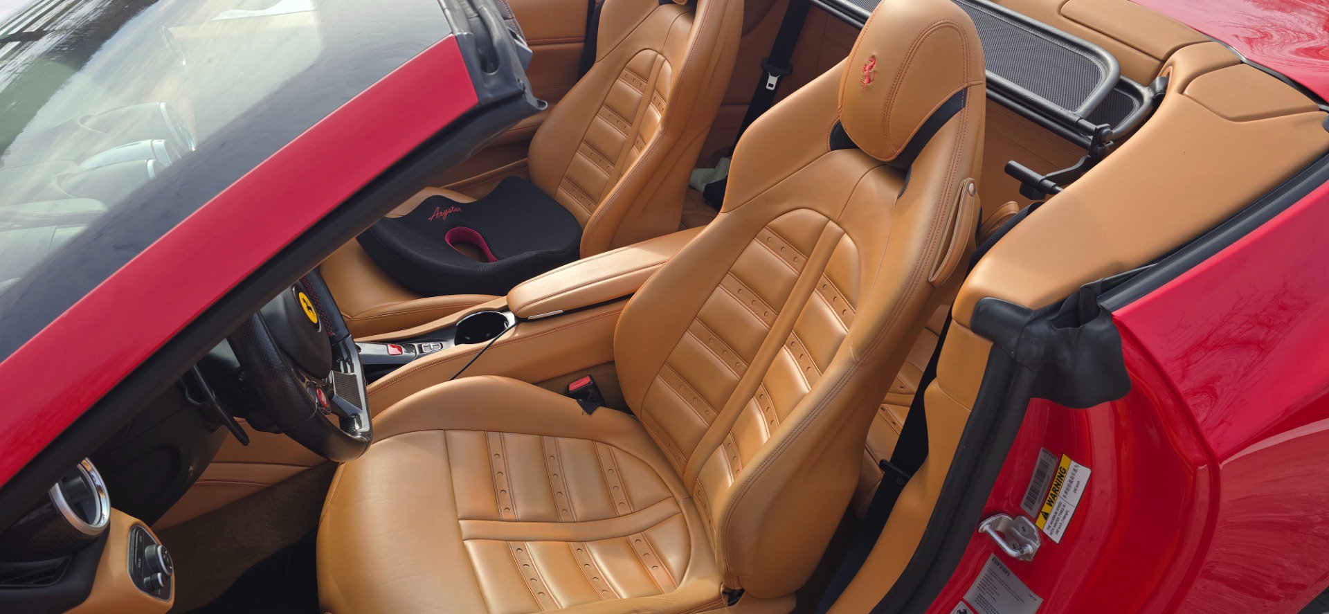 Used 2015 Ferrari California T RWD image 20