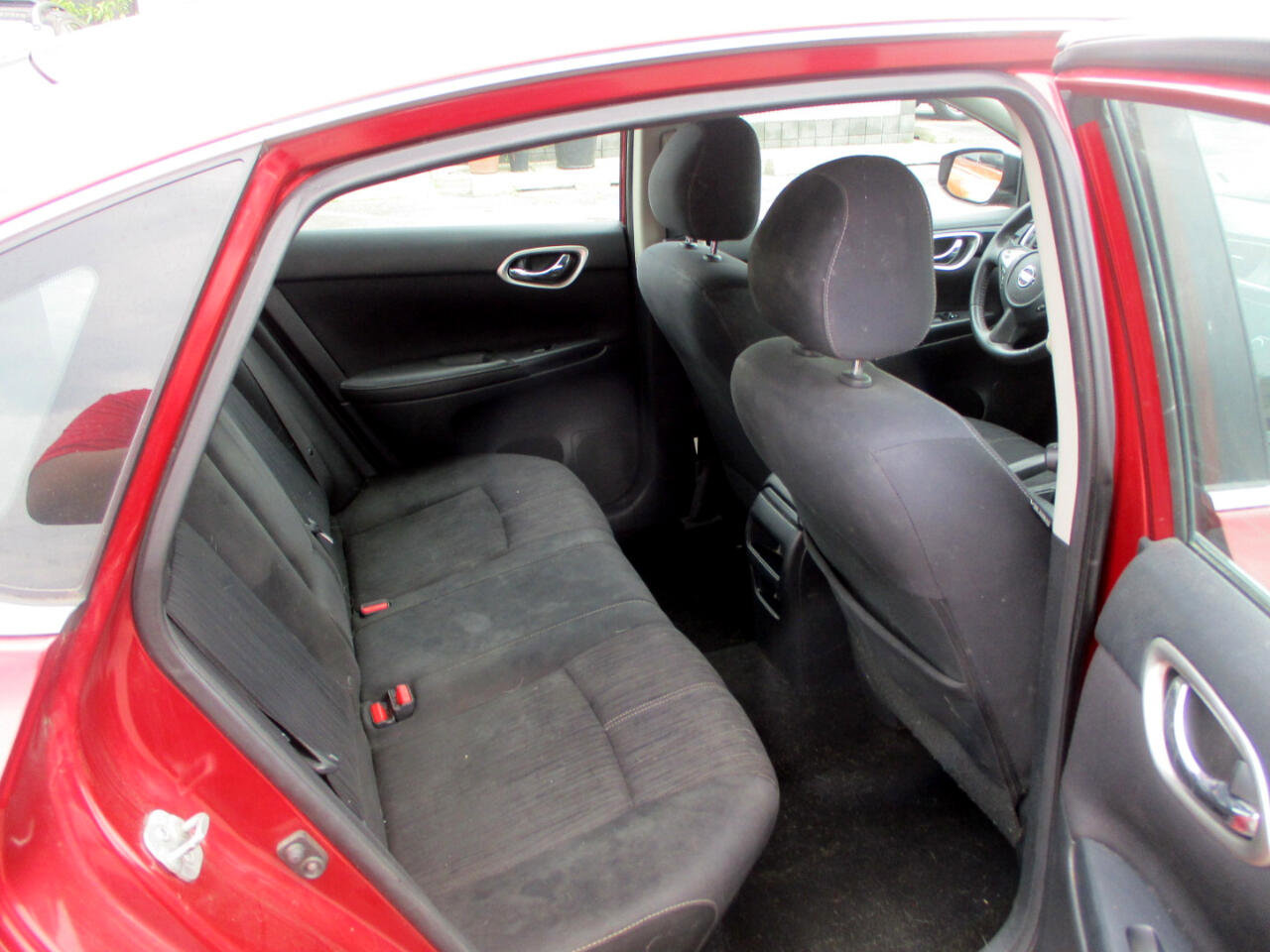 Used 2016 Nissan Sentra SV image 8