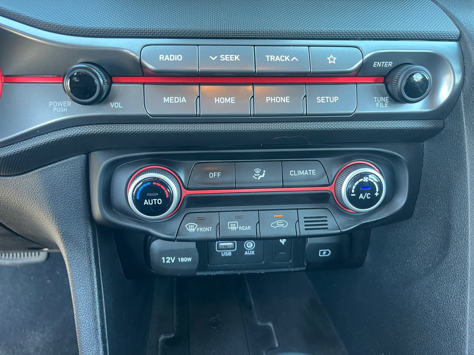 Used 2020 Hyundai Veloster 2.0 Premium image 30