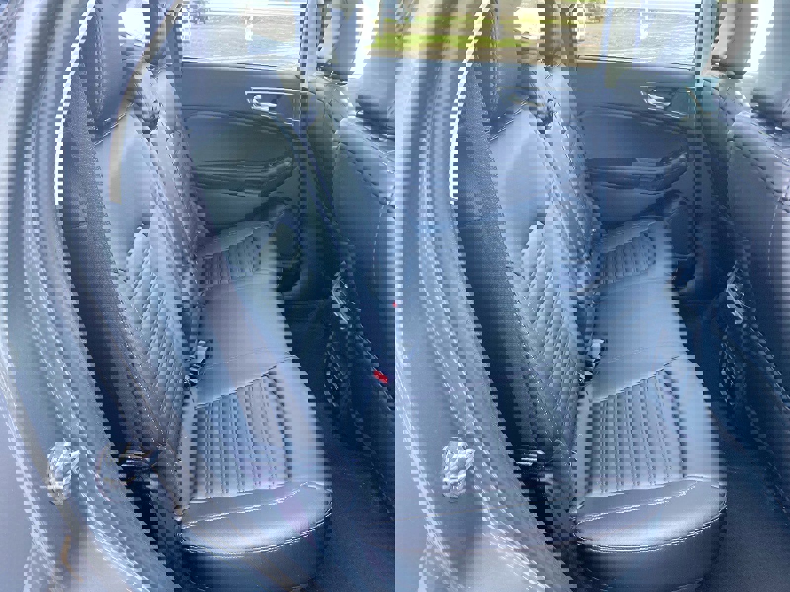 Used 2024 Ford Edge SEL w/ Convenience Package image 25