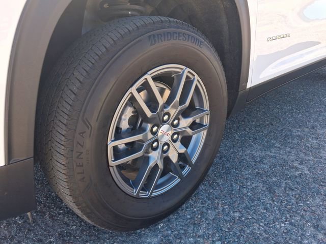 Certified 2025 GMC Acadia Elevation image 9