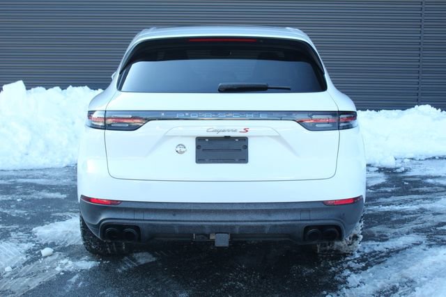 Certified 2023 Porsche Cayenne Platinum Edition image 7