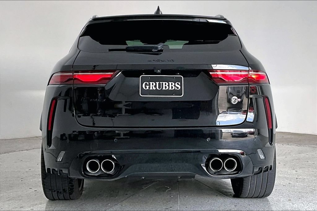 Used 2023 Jaguar F-PACE SVR AWD/4WD image 5