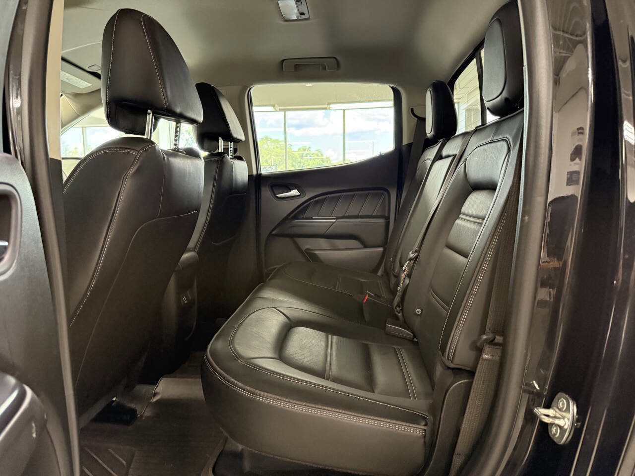 Used 2021 GMC Canyon Denali image 25