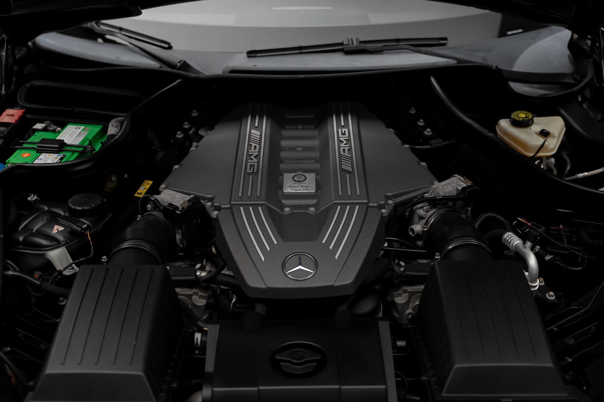 Used 2012 Mercedes-Benz SLS AMG Roadster image 76
