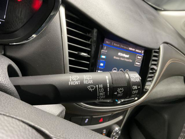 Used 2021 Chevrolet Trax LS FWD image 18