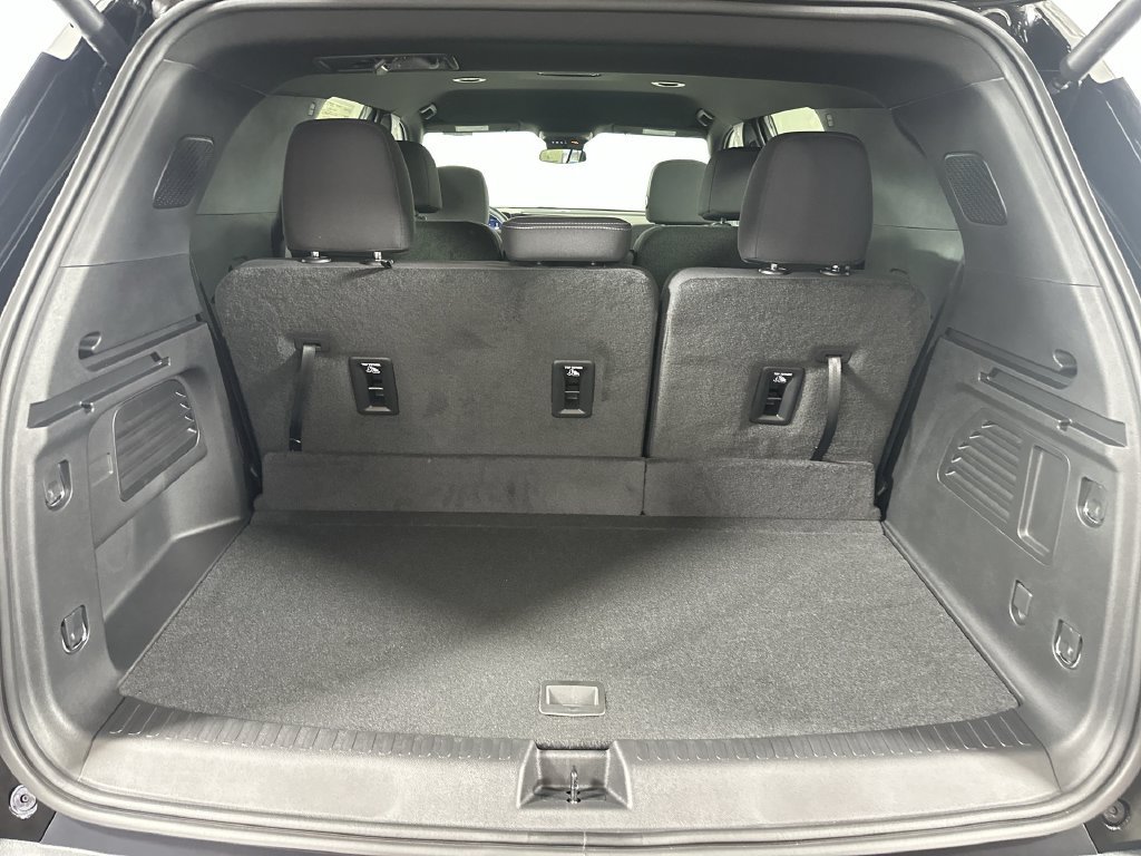 New 2027 Chevrolet Traverse LT AWD/4WD image 26