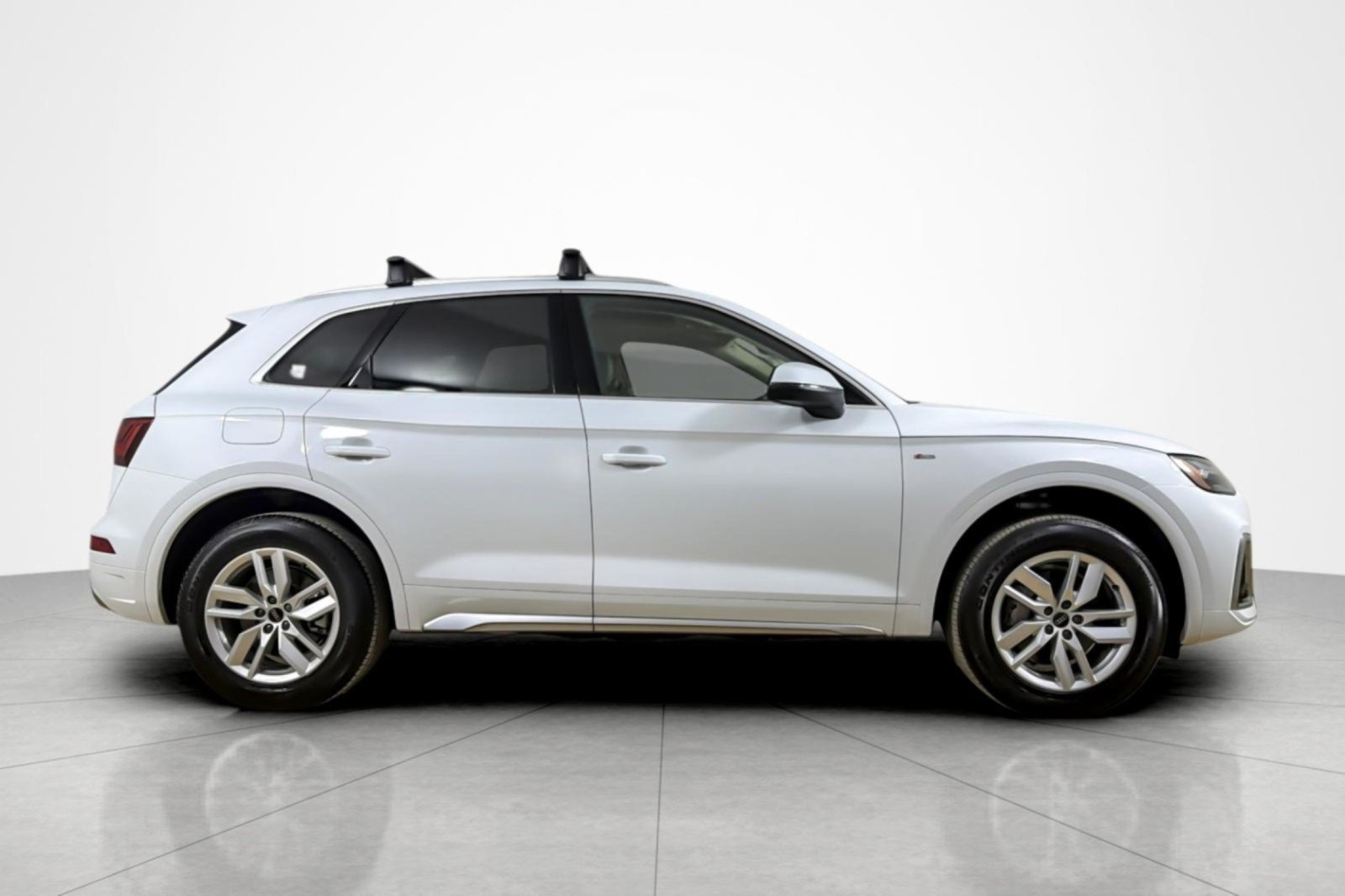 Used 2023 Audi Q5 2.0T Premium w/ Convenience Package AWD/4WD image 6
