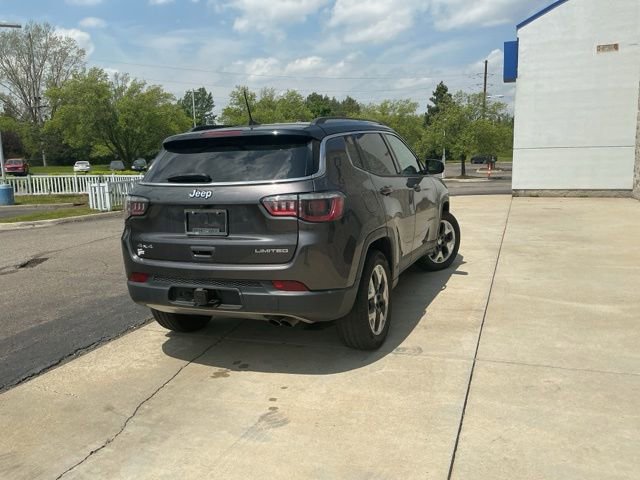 Used 2018 Jeep Compass Limited w/ Navigation Group AWD/4WD image 14