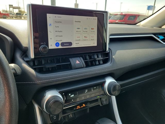 Used 2024 Toyota RAV4 LE image 17