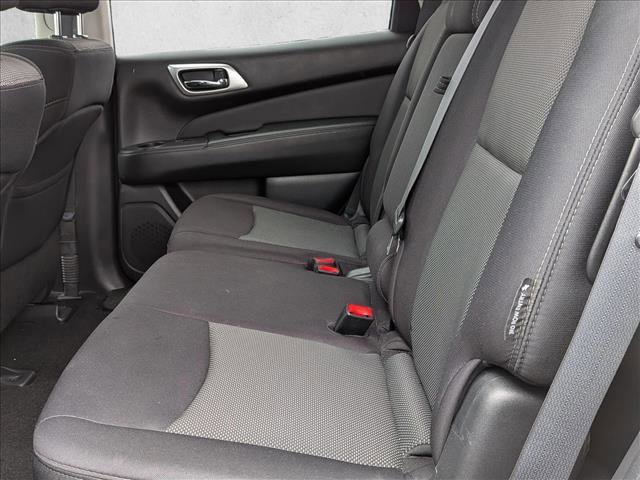 Used 2018 Nissan Pathfinder S FWD image 10