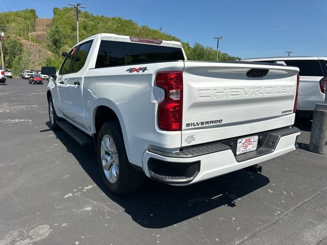 Used 2023 Chevrolet Silverado 1500 Custom w/ LPO, Dark Essentials Package AWD/4WD image 4