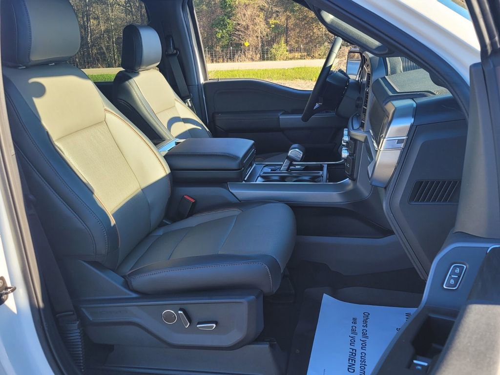 New 2025 Ford F150 Lariat w/ Equipment Group 502A High image 13