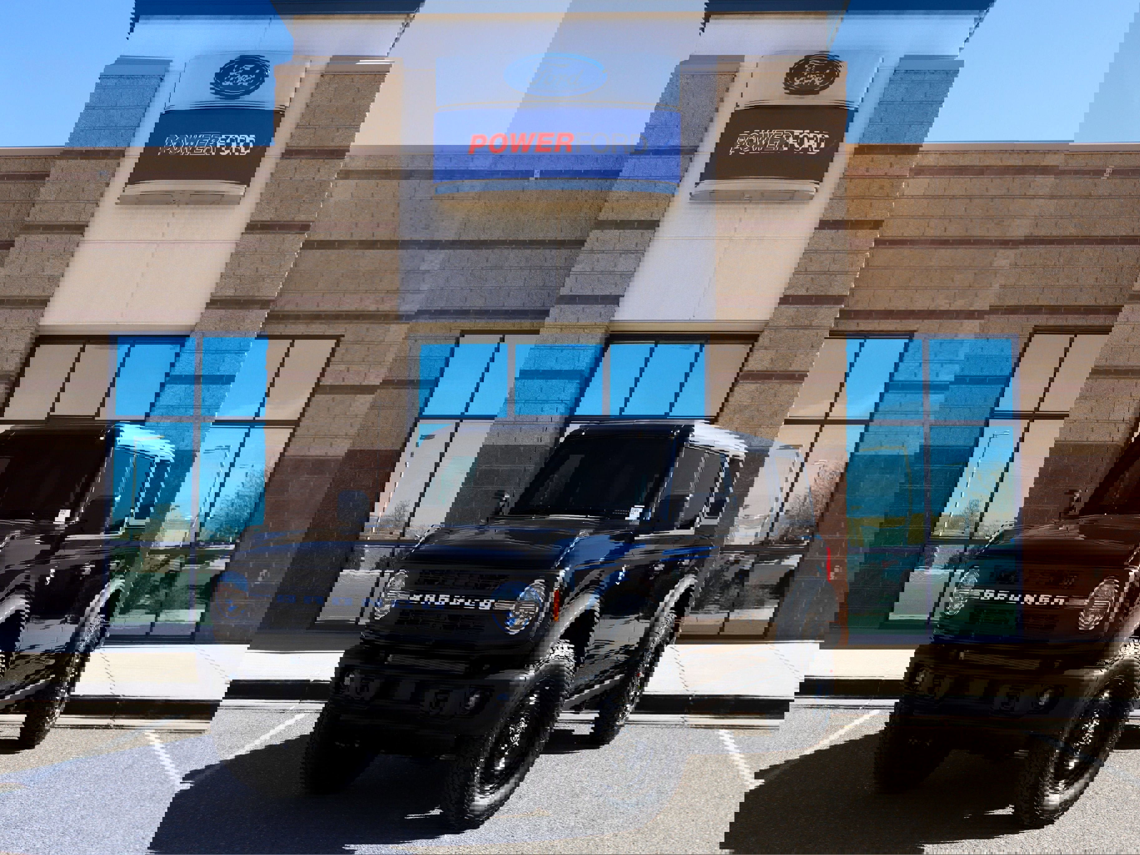 New 2026 Ford Bronco Big Bend w/ Black Diamond Package image 2