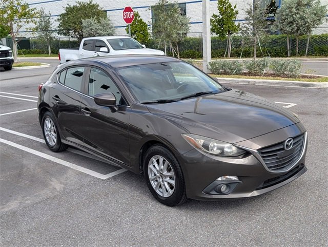 Used 2015 MAZDA MAZDA3 i Touring image 2