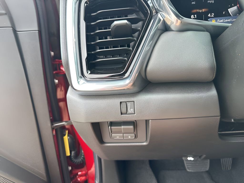 New 2026 GMC Canyon Elevation w/ Convenience Package image 29